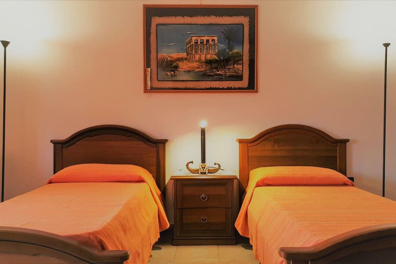 La Casa Del Viaggiatore Codrongianos 外观 照片
